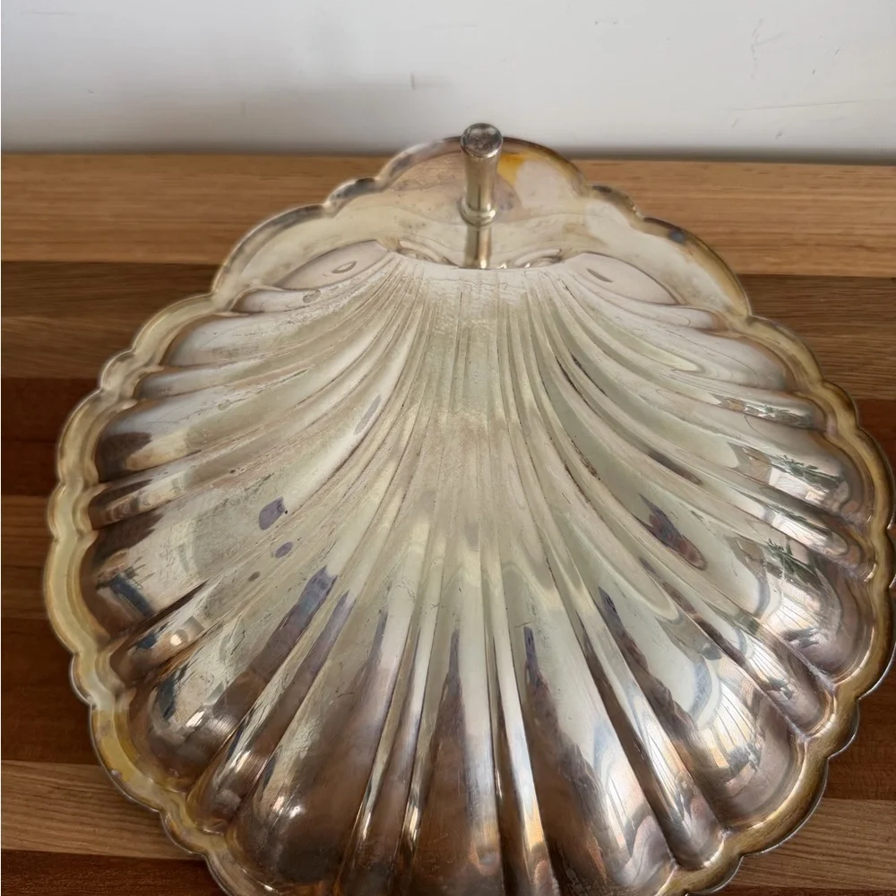 Sheffield Co. Large Clam Sea Shell Serving Fish Silver Plated